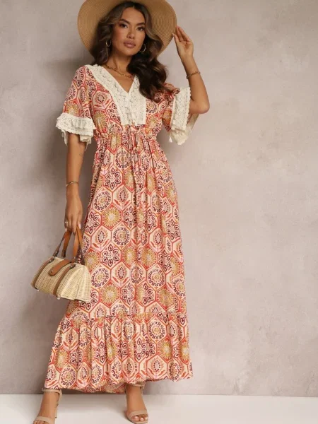 Rochie din evazată cu decolteu triunghiular și dantelă decorativă Prickie portocalie