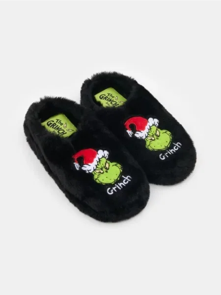 Sinsay Nazouvací pantofle z imitace kožešiny Grinch černá