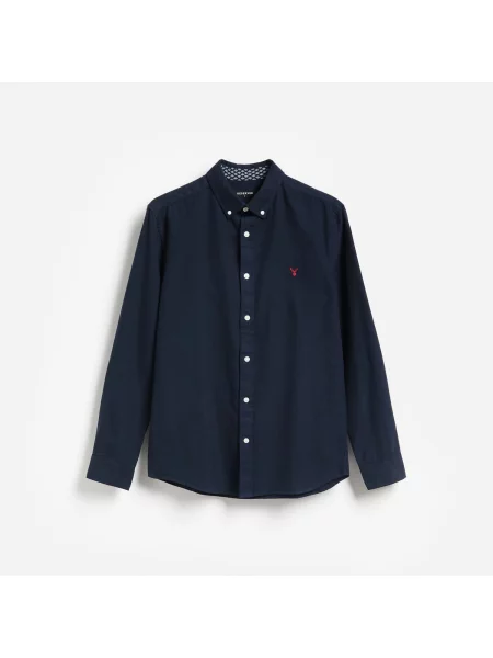 Reserved Košile slim fit s vysokým podílem bavlny tmavomodrá