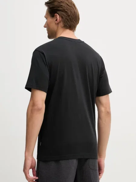 New Balance T-shirt z bawełną NYC City Run czarna