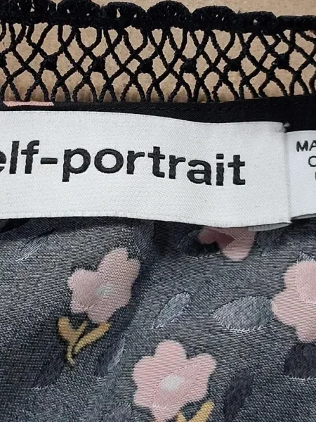 Топ Self-portrait на цветя с принт с дантела черно