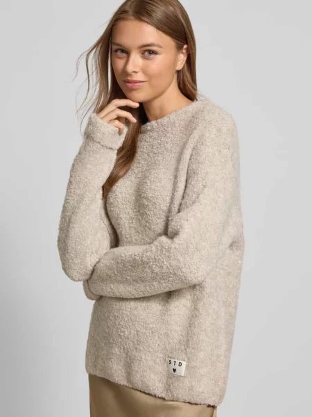 Sweter o kroju relaxed fit z dodatkiem wełny model ‘Larisa’ Ichi biały