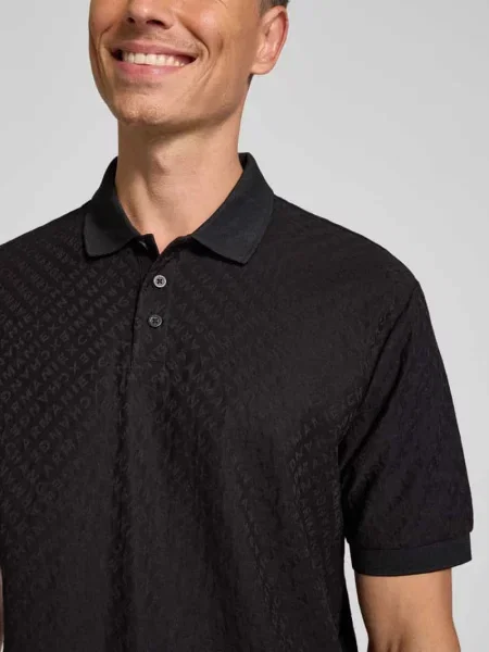 Koszulka polo o kroju regular fit z listwą guzikową Armani Exchange czarna