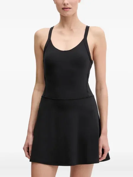 Mała sukienka mini Under Armour garniturowa do tenisa czarna