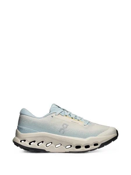 Sneakerși On