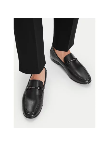 Loafers GINO ROSSI čierna