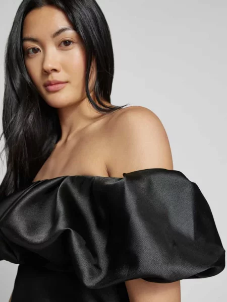 Sukienka wieczorowa z rozcięciem model ‘ALSSACE’ Vera Wang Bride czarna