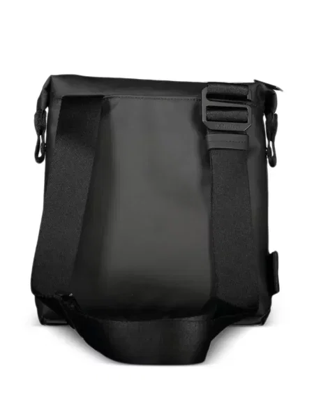 Crossbody táska Calvin Klein autogrammal fekete