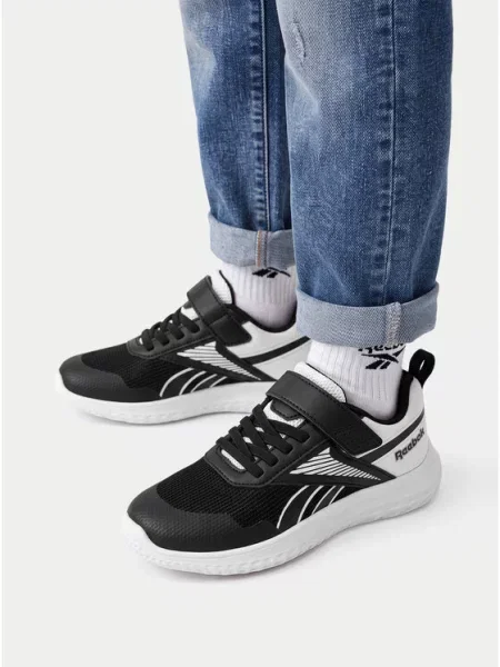Reebok Сникърси черен