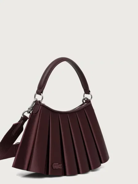 Satenska crossbody torbica Lacoste modra
