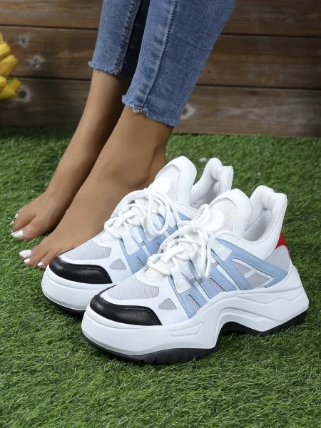 Sneakerși Resti alb