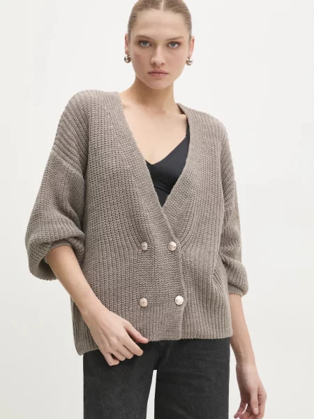 Пуловер с вълна Answear Lab от топла материя бежово