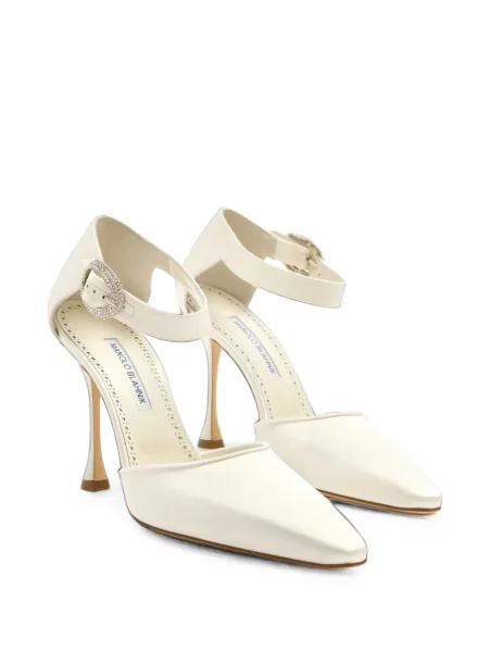 Pantofi cu toc Manolo Blahnik din satin cu cataramă