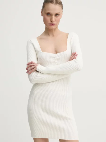 Рокля Hollister Co. къса с кройка по тялото бежово