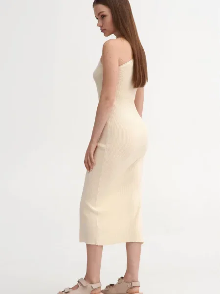 Сукні Estro молочний віскоза/нейлон