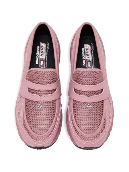 Șapcă New Balance cu broderie cu buline cu perforații gri