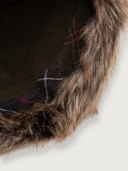 Barbour шапка