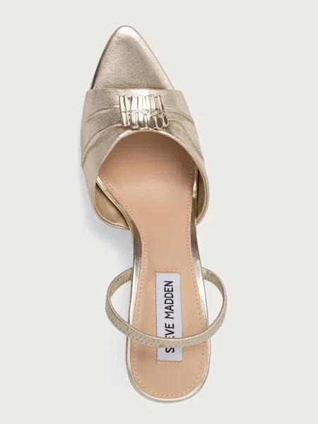 Bőr tűsarkú körömcipő Steve Madden