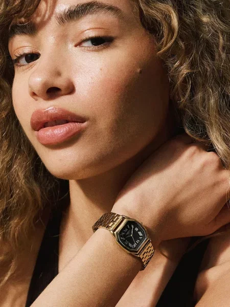 Годинник Fossil золотий