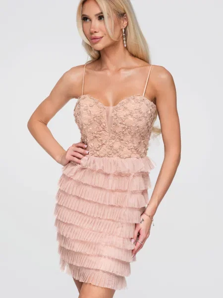 Rochie de cocktail Edoti cu volane din dantelă