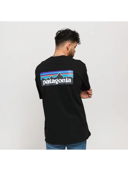 Tričko s krátkým rukávem Patagonia M's P6 Logo Responsibili Tee černé