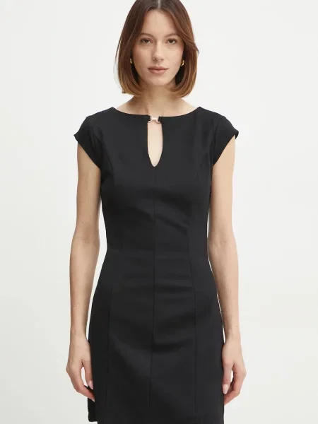Sukienka mini z wycięciem w kształcie łezki model ‘DOROTEA’ Guess czarna