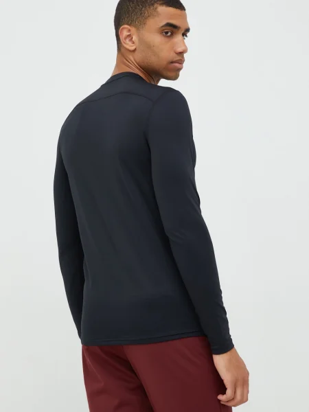 Tricou cu mânecă lungă Under Armour negru