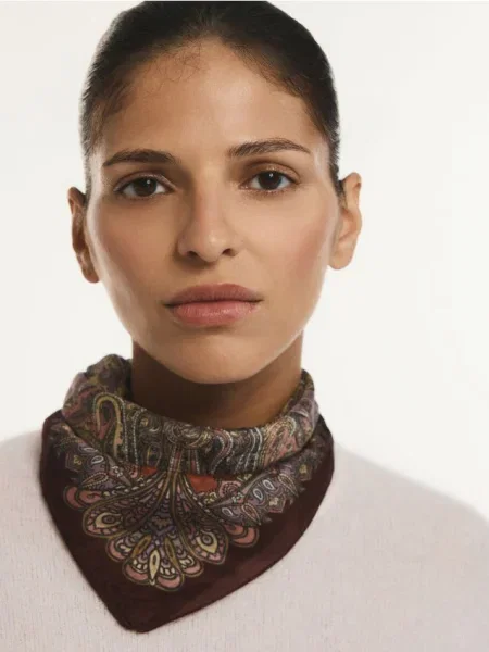 Reserved Шовкова хустка різнобарвний 