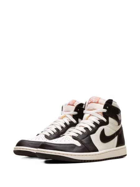 Sneakers Jordan καφέ