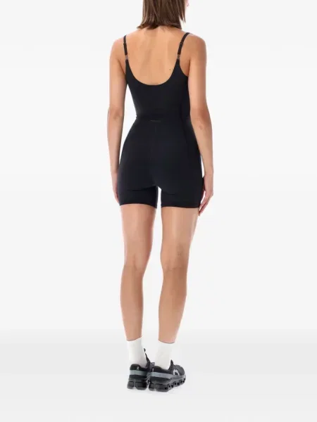 Body On negru