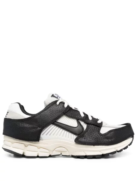 Tenisice Nike Vomero s vezom crna