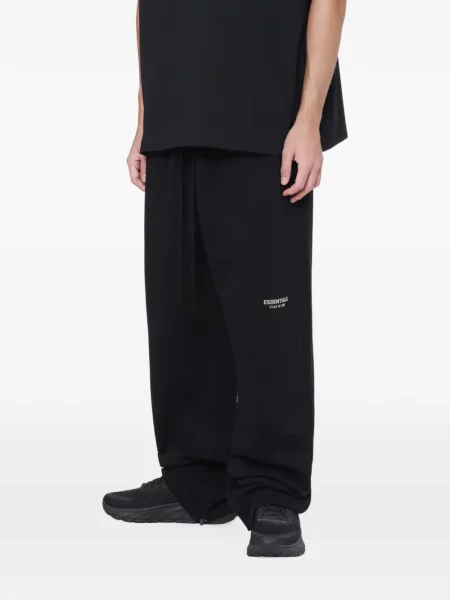 Pantaloni Essentials cu imagine alergare negru
