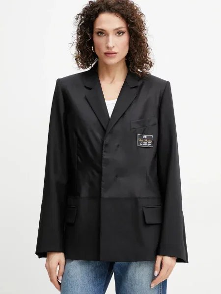 Victoria Beckham sacou din lână un singur rand de uni negru