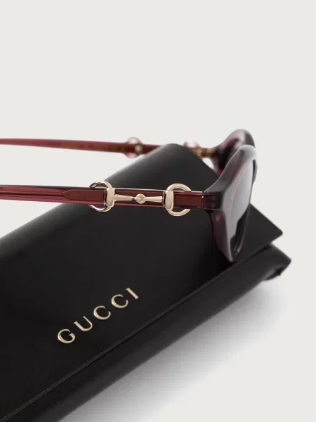 Солнцезащитные очки Gucci