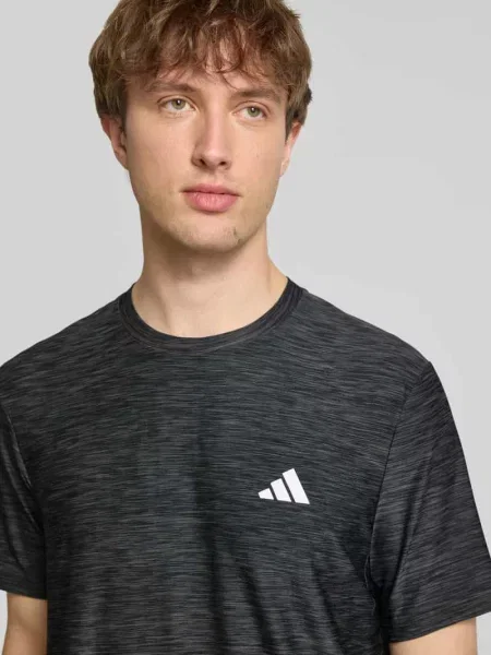 T-shirt z nadrukiem etykiety Adidas Training czarna