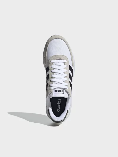 Кожаные кроссовки Adidas Cloudfoam белые