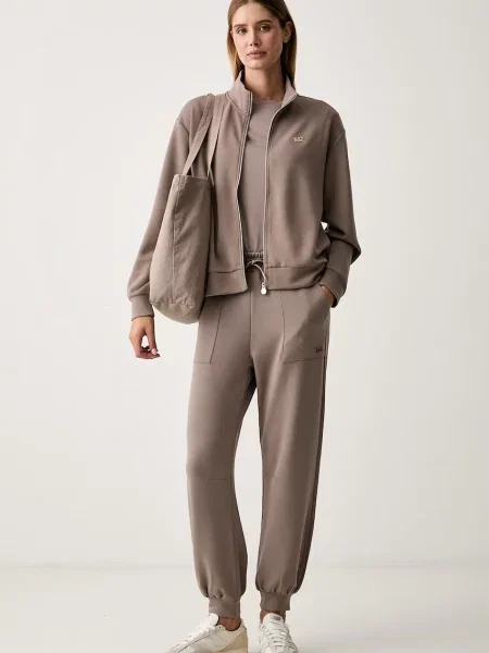 Emporio Armani melegítőfelső női modállal barna