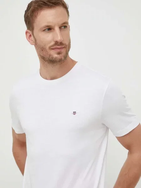 Тениска Gant с изчистен дизайн бяло
