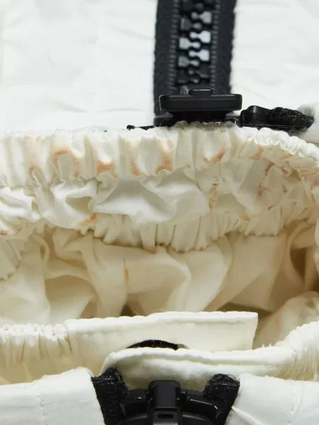Geacă Moncler cu glugă alb