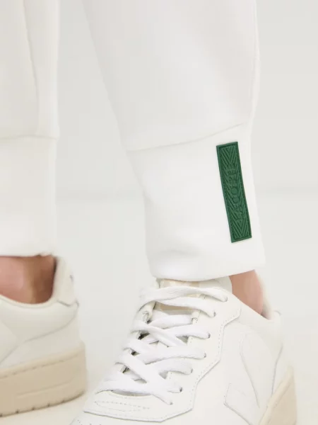 Sportnadrág Lacoste bézs