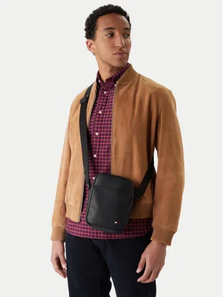 Tommy Hilfiger Torbica za okrog pasu Th Flag Mini Reporter črna