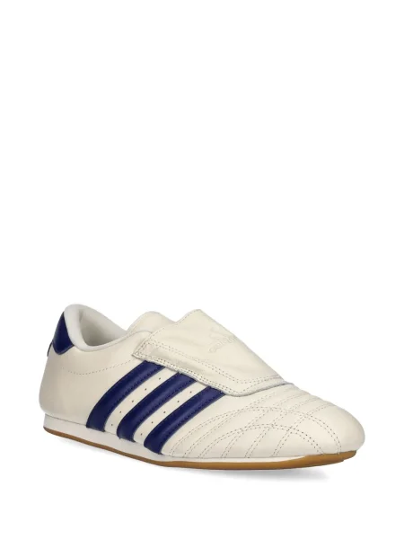 Pruhované slip on tenisky Adidas Campus s výšivkou bílé