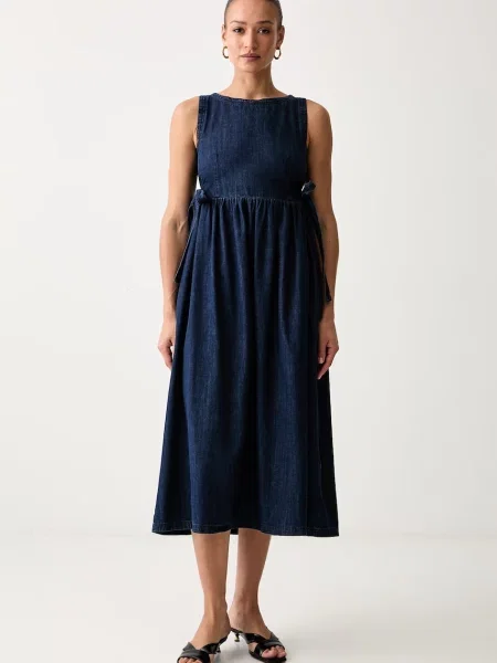 Weekend Max Mara rochie evazată din denim WKDABANO