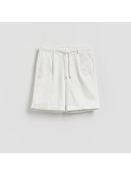 Reserved Regular viszkózkeverék rövidnadrág fehér