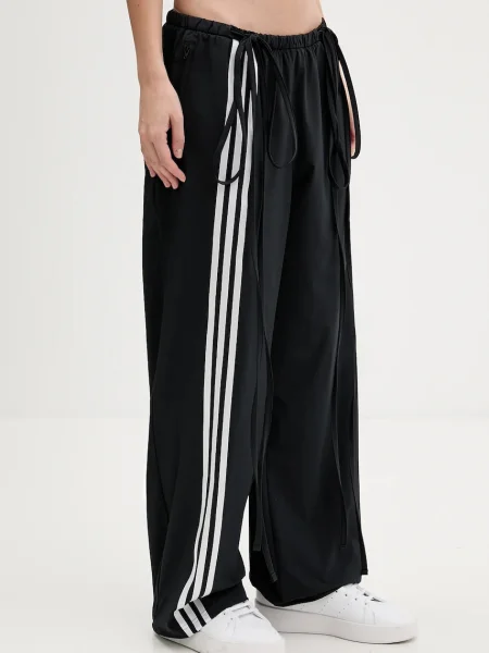 Спортен панталон adidas Originals Ribbon черно