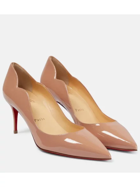 Pantofi cu toc Christian Louboutin din piele de lac bej