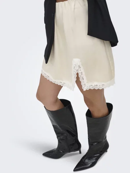 Спідниця міні Only MENUS LACE SATIN SHORT SKIRT молочний