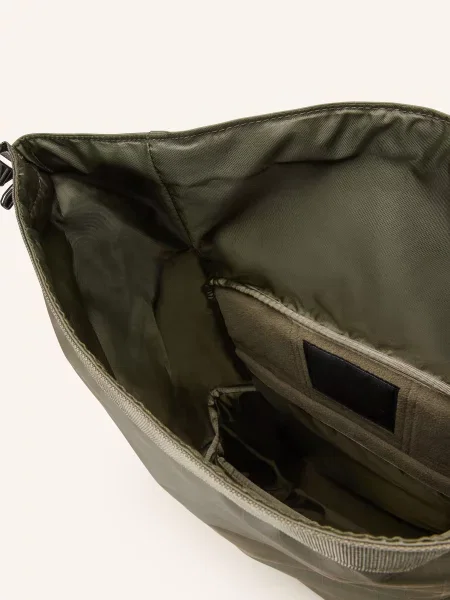 The North Face Batoh Base Camp Voyager 25 L S Přihrádkou Na Laptop tmavě zelená