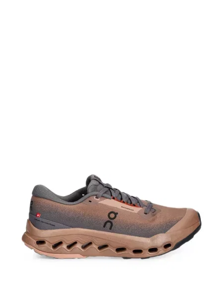 Impermeabil sneakerși On maro