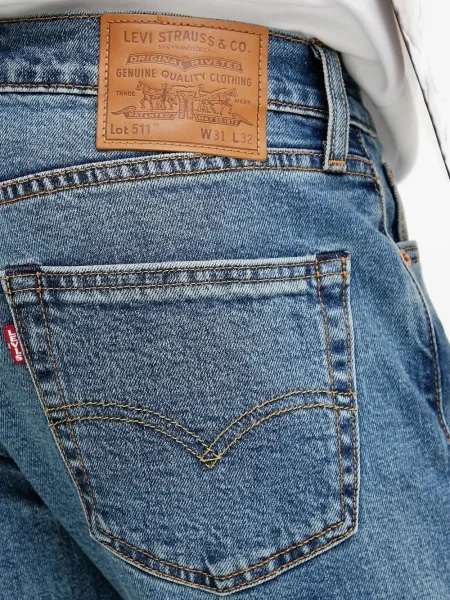 Blugi Levi's® până la genunchi albastru